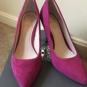 Vince Camino Cynthea Deep Fuschia Suede Shoes 5M